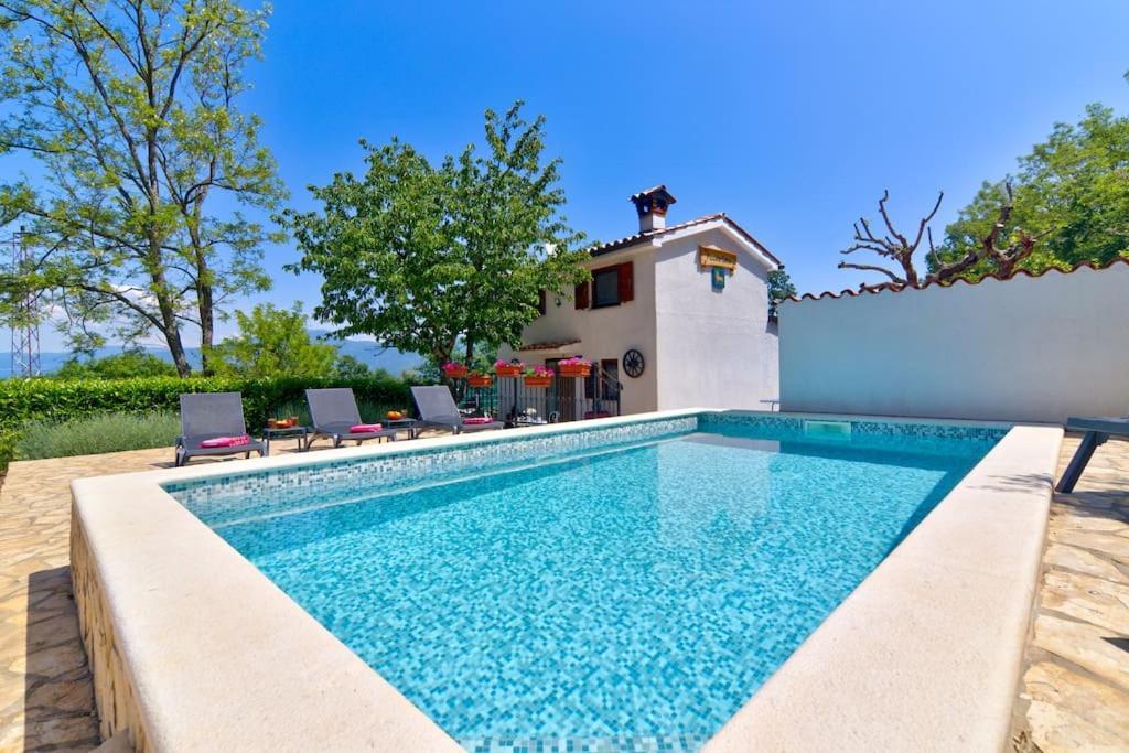 Piccola Casa - A Little Paradise Krsan Exterior photo