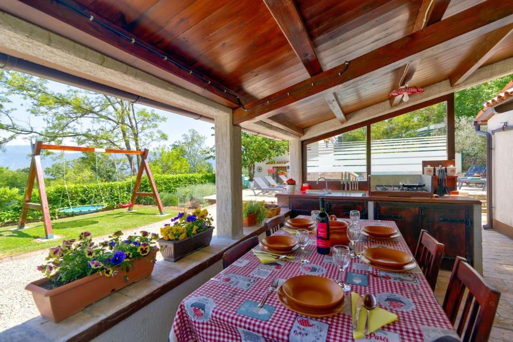 Piccola Casa - A Little Paradise Krsan Exterior photo